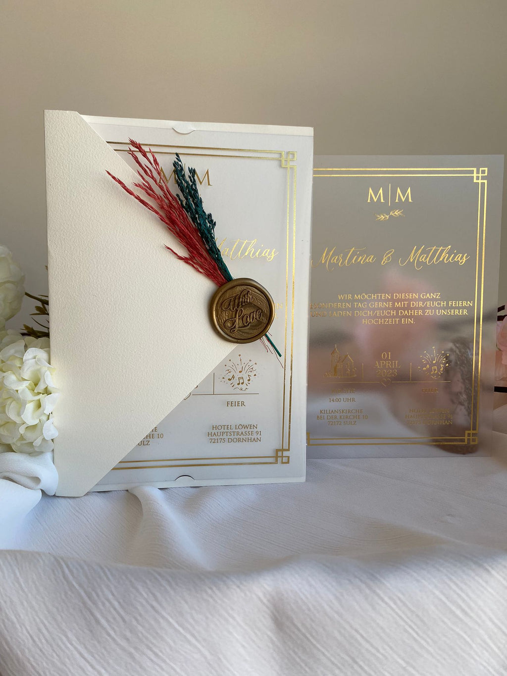 Luxury Acrylic Wedding Invitation with Dried Flowers