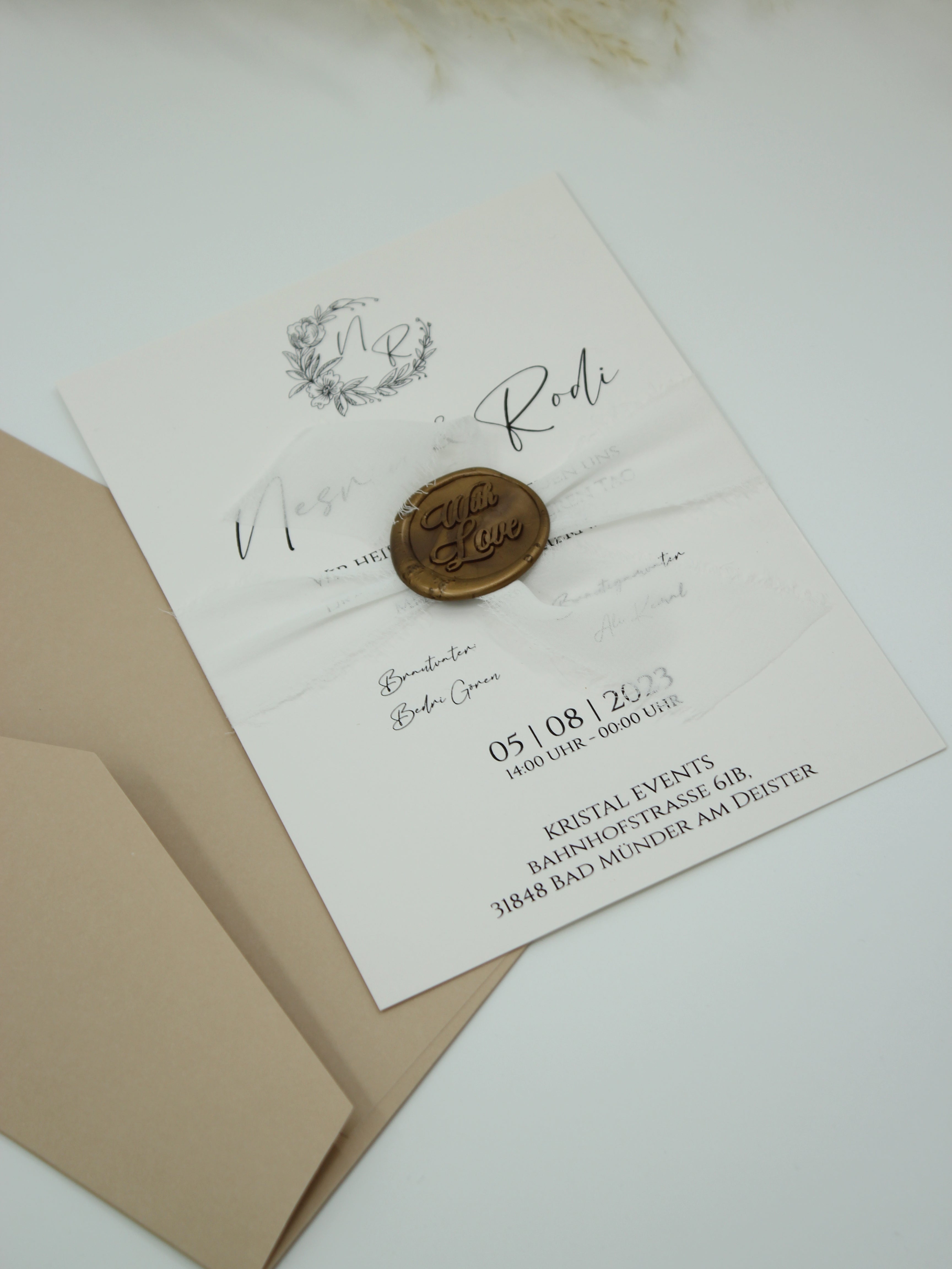 Vintage Wedding Invitation in White with Kraft Paper