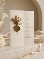 Invitation de mariage vintage en crème avec des fleurs séchées