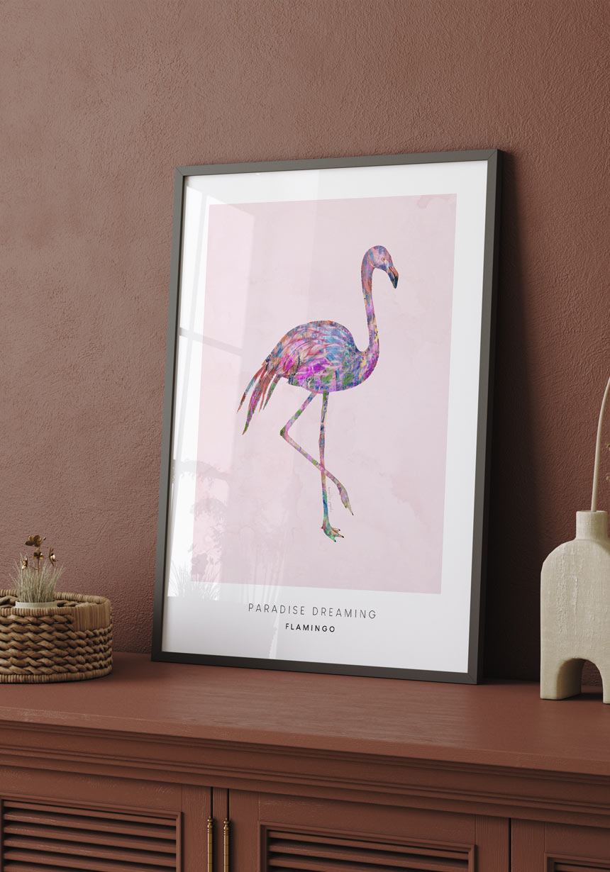 Poster Illustration flamingo in front of brown wall