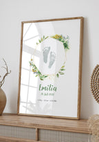 Personalisiertes Fußabdruck-Geburtsposter mit Blumen als Geschenk