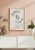 Poster Fussabdruck Geburt über Sideboard