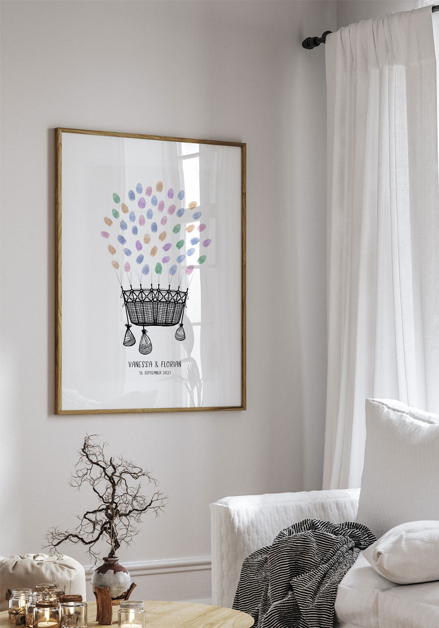 Personalisierbares Fingerabdruck-Poster Heißluftballon für Paare zur Hochzeit im Bilderrahmen