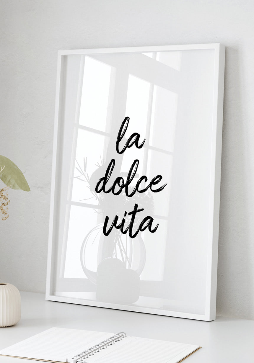 Poster la dolce vita typography in white frame