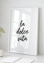 Poster la dolce vita typography in white frame
