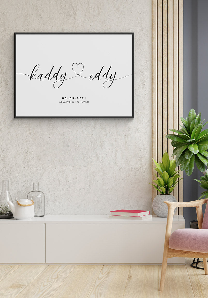 Personalisierbares Poster mit namen und Herz im Wohnzimmer