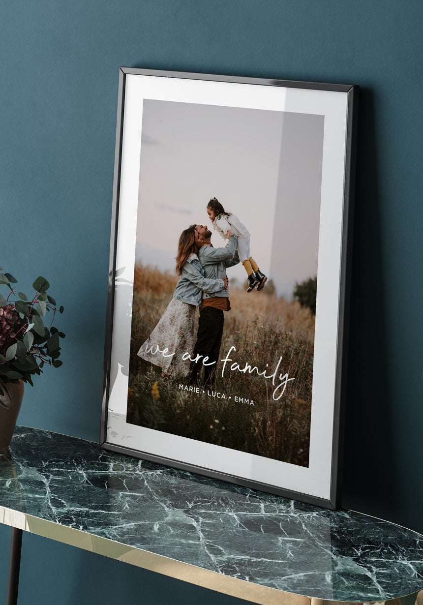 We are family mit Bild - Personalisiertes Poster mit Namen